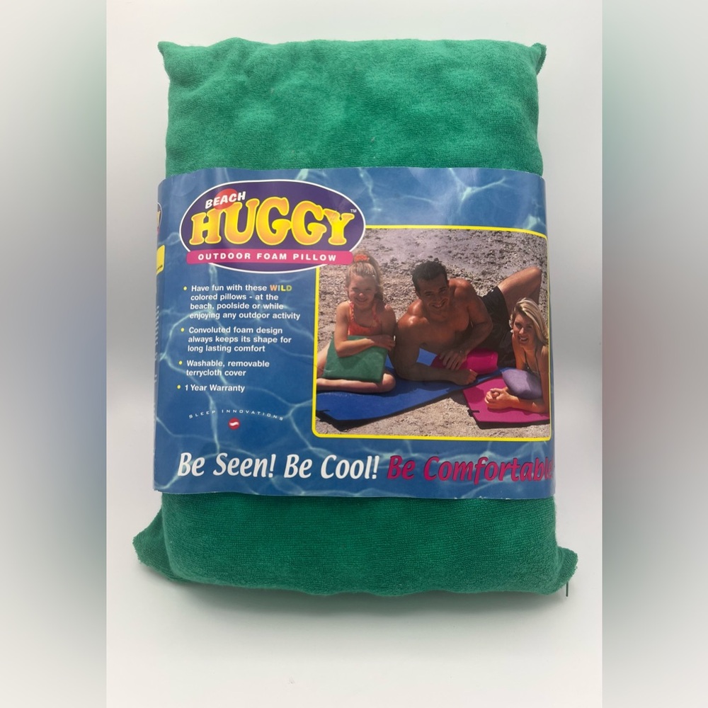 Vintage Beach Huggy Outdoor Foam Pillow With Green Removable Washable Cover NEW